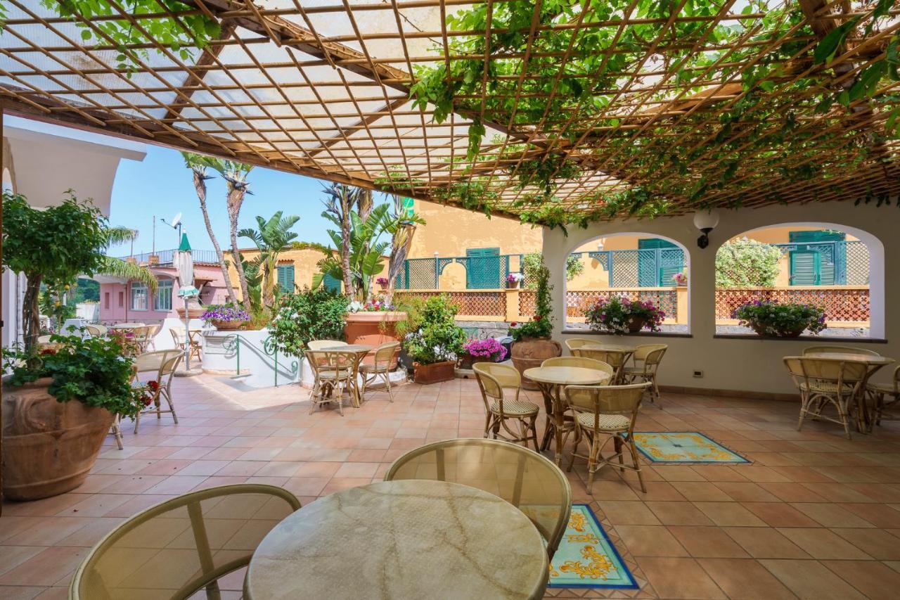 Hotel Villa Sirena - Thermae & Spa Ischia Exterior photo